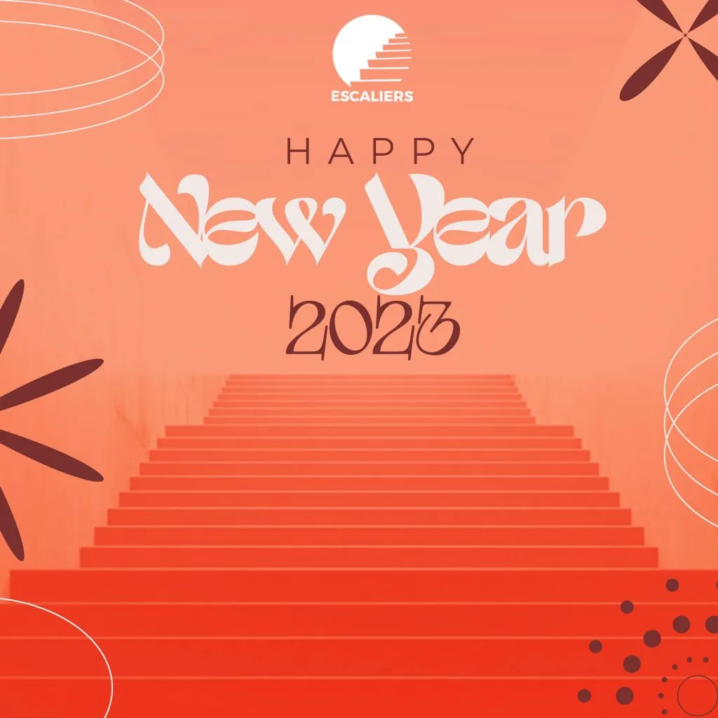 Visuel « Happy New Year 2023 », un escalier rose. Visuel d’archive Escaliers.